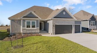 6926 NE 102nd Street, Kansas City, MO 64156