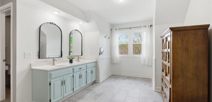 1100 Wellington Way, Liberty, MO 64068