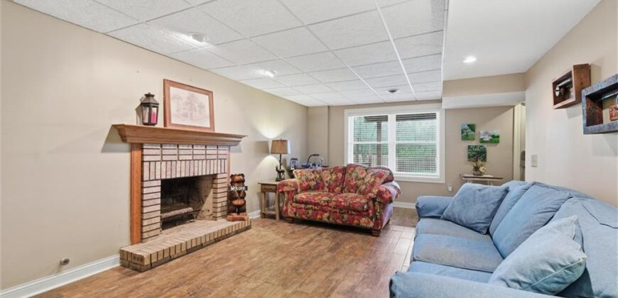 1100 Wellington Way, Liberty, MO 64068