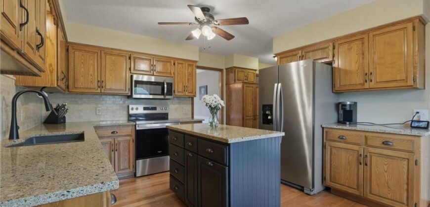 1100 Wellington Way, Liberty, MO 64068