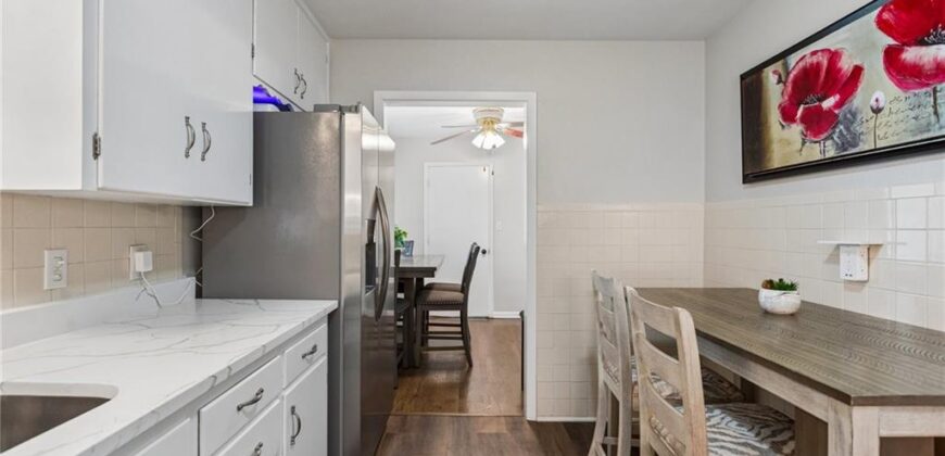 1308 Middlebrook Drive, Liberty, MO 64068