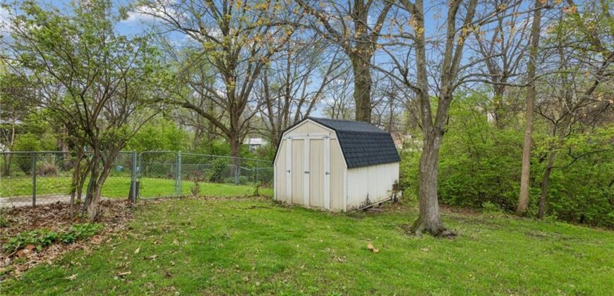 1308 Middlebrook Drive, Liberty, MO 64068