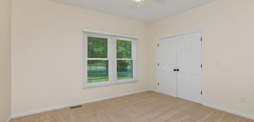 13223 N Virginia Avenue, Smithville, MO 64089