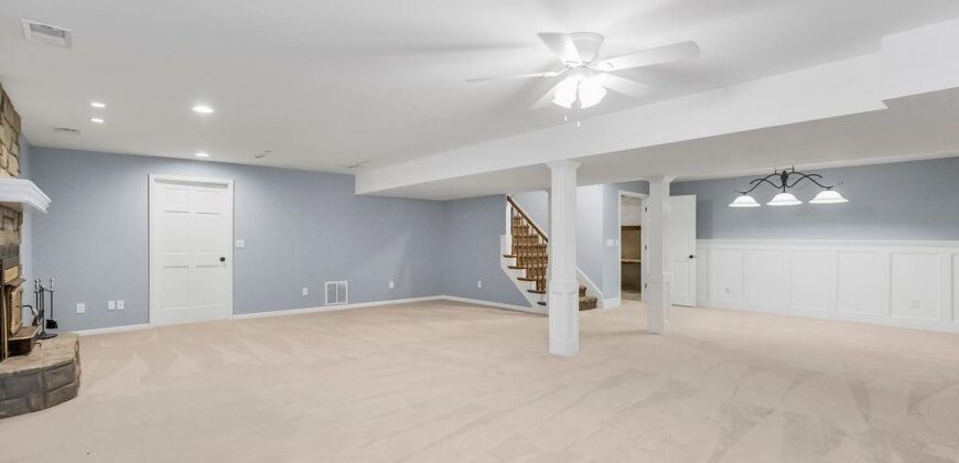 13223 N Virginia Avenue, Smithville, MO 64089