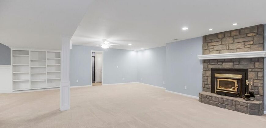 13223 N Virginia Avenue, Smithville, MO 64089