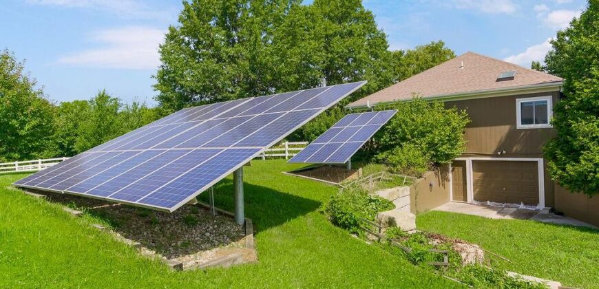 13223 N Virginia Avenue, Smithville, MO 64089