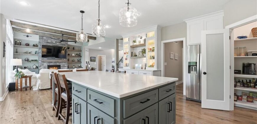 2310 Fishing Lane, Kearney, MO 64060