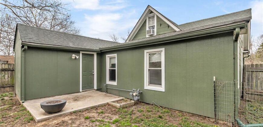 439 Ford Street, Liberty, MO 64068