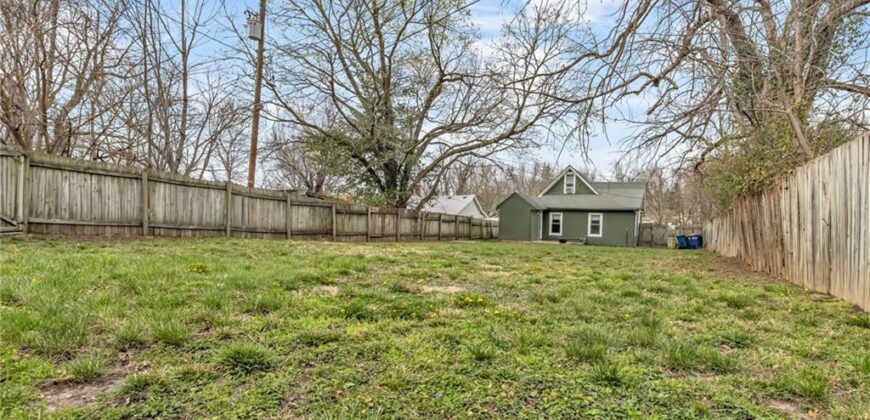 439 Ford Street, Liberty, MO 64068