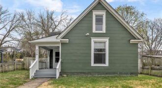 439 Ford Street, Liberty, MO 64068