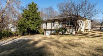 3533 N College Avenue, Kansas City, MO 64117