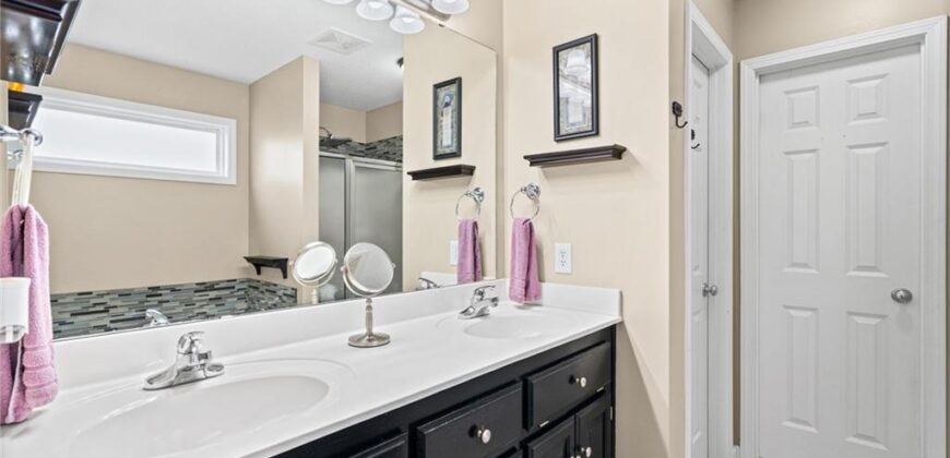 1404 NE 196th Street, Smithville, MO 64089