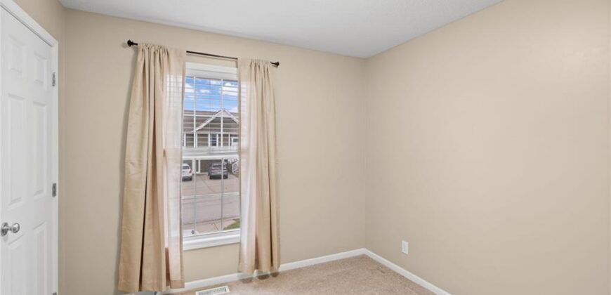 1404 NE 196th Street, Smithville, MO 64089