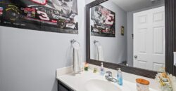 1404 NE 196th Street, Smithville, MO 64089