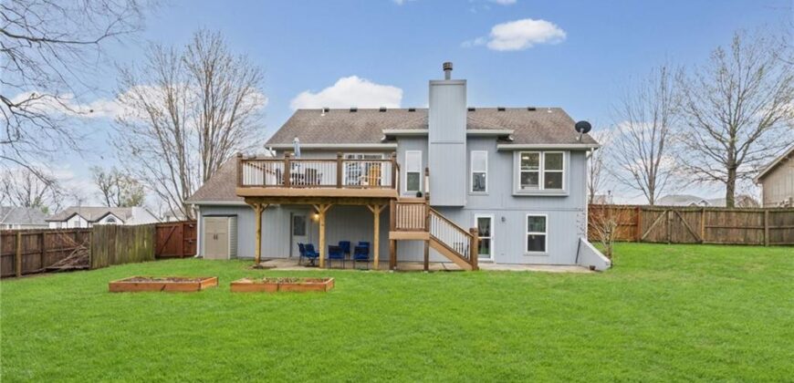 1404 NE 196th Street, Smithville, MO 64089