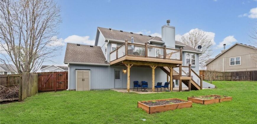 1404 NE 196th Street, Smithville, MO 64089