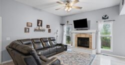 1404 NE 196th Street, Smithville, MO 64089