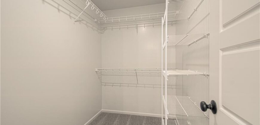 10139 N Poplar Avenue, Kansas City, MO 64156