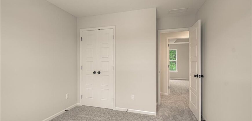 10139 N Poplar Avenue, Kansas City, MO 64156