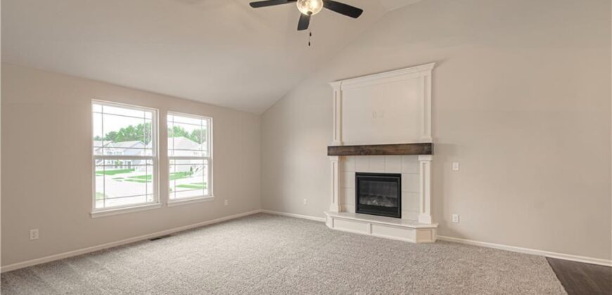 10139 N Poplar Avenue, Kansas City, MO 64156