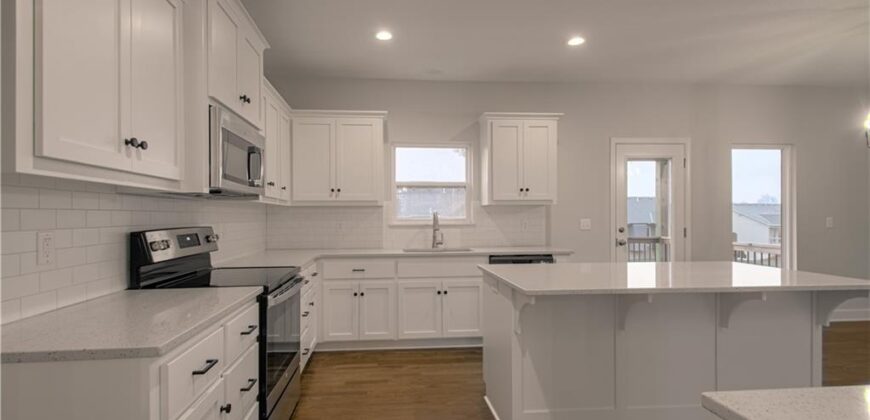 6114 NE 118th Street, Kansas City, MO 64156