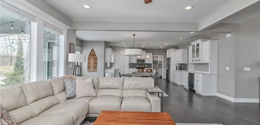 1500 NW 59th Street, Kansas City, MO 64118