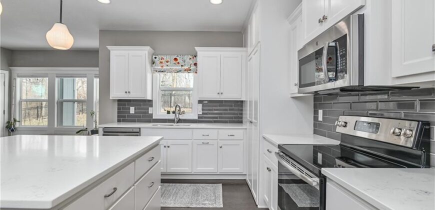 1500 NW 59th Street, Kansas City, MO 64118