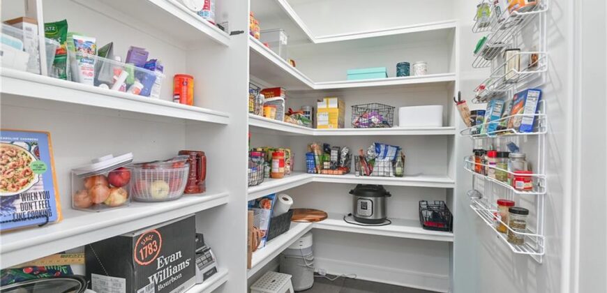 1500 NW 59th Street, Kansas City, MO 64118