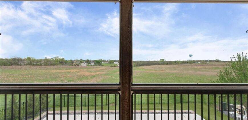 17605 GreyHawke Ridge N/A, Smithville, MO 64089