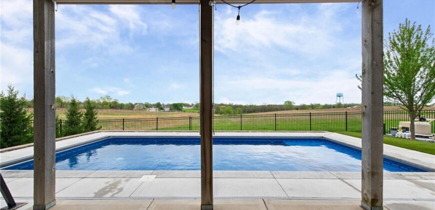 17605 GreyHawke Ridge N/A, Smithville, MO 64089