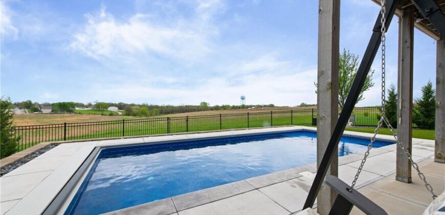 17605 GreyHawke Ridge N/A, Smithville, MO 64089