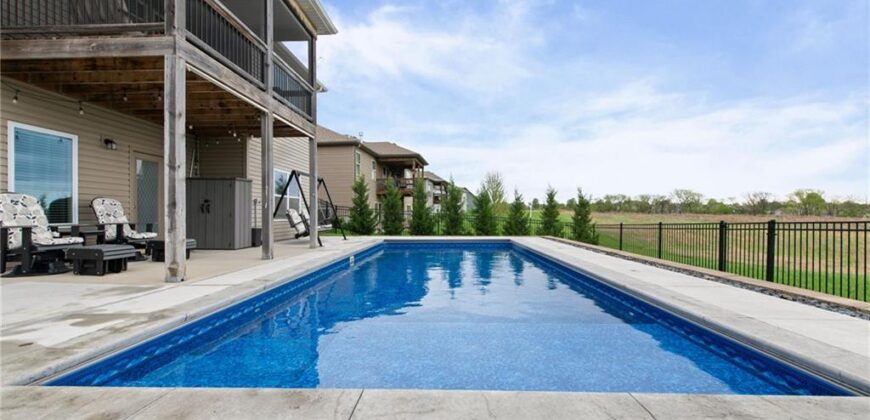 17605 GreyHawke Ridge N/A, Smithville, MO 64089