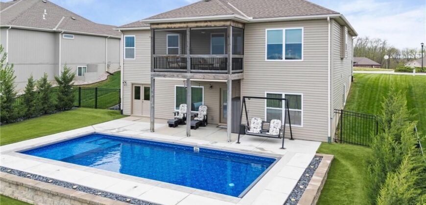 17605 GreyHawke Ridge N/A, Smithville, MO 64089