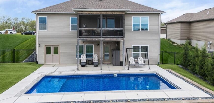 17605 GreyHawke Ridge N/A, Smithville, MO 64089