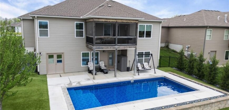 17605 GreyHawke Ridge N/A, Smithville, MO 64089