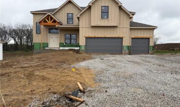 8218 NW 90TH Terrace, Kansas City, MO 64153