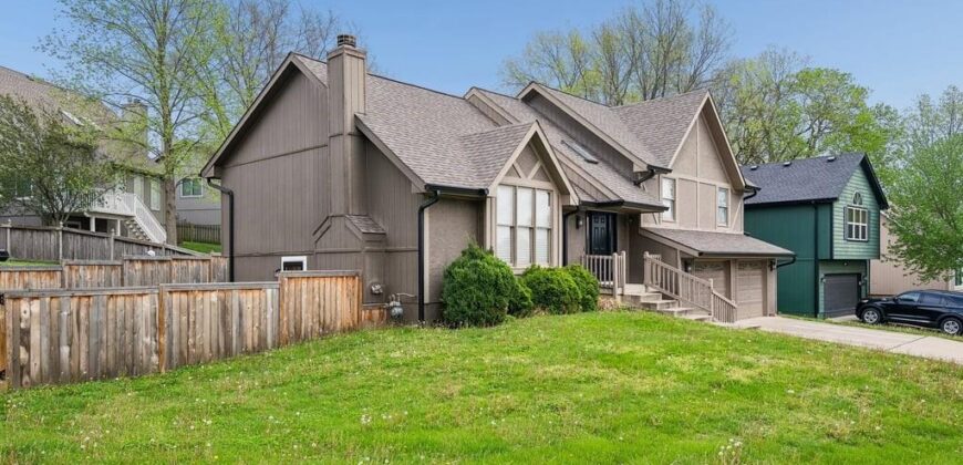 14611 Killarney Lane, Smithville, MO 64089