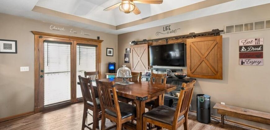 14611 Killarney Lane, Smithville, MO 64089