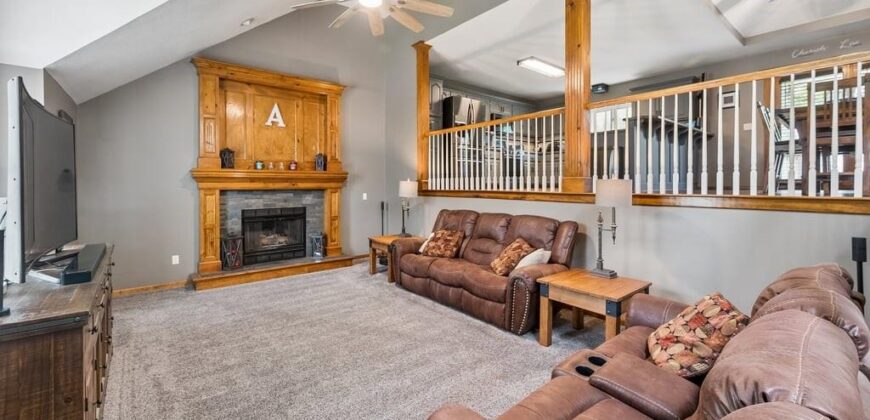 14611 Killarney Lane, Smithville, MO 64089