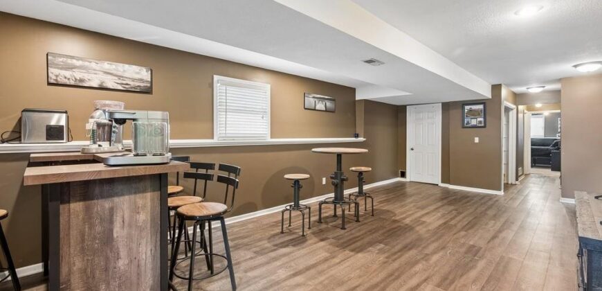 14611 Killarney Lane, Smithville, MO 64089