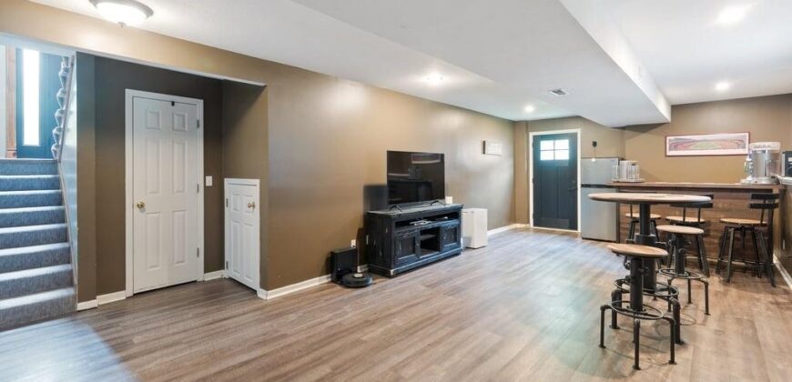 14611 Killarney Lane, Smithville, MO 64089