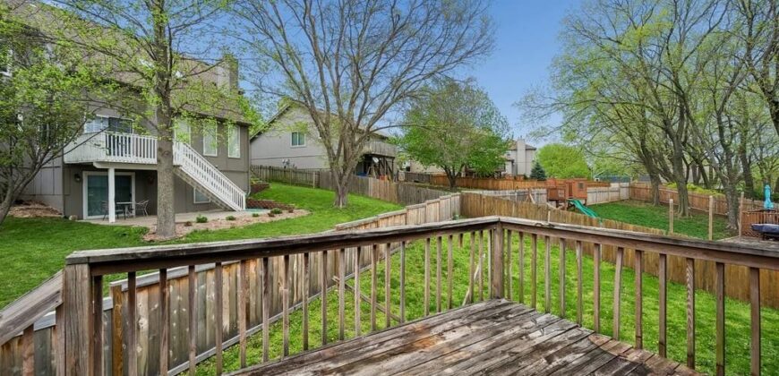 14611 Killarney Lane, Smithville, MO 64089