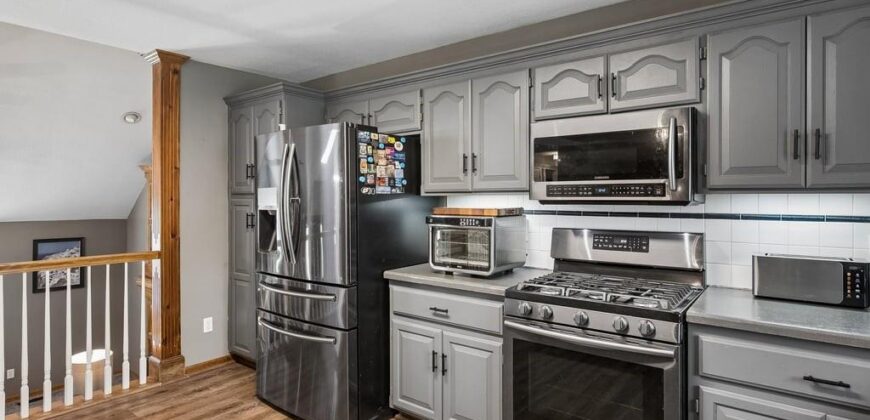 14611 Killarney Lane, Smithville, MO 64089