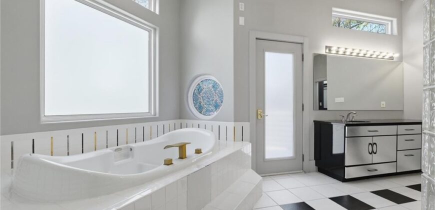 16370 NW 130th Terrace, Platte City, MO 64079