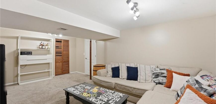 10109 N Mcgee Court, Kansas City, MO 64155