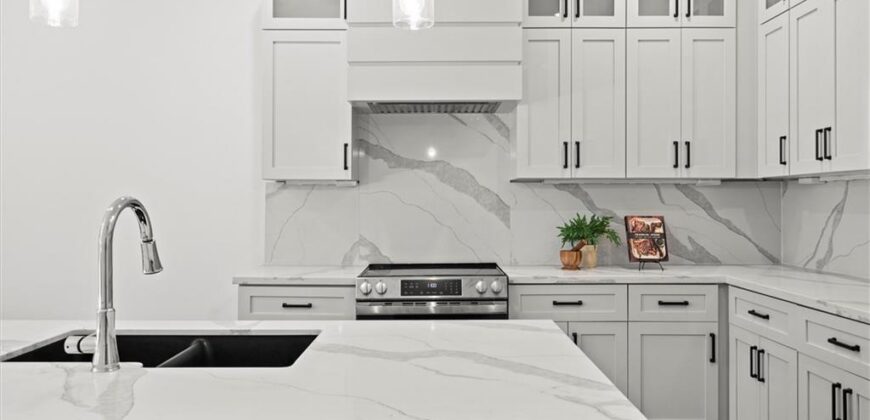 3824 NW 93rd Street, Kansas City, MO 64154