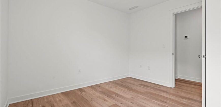 3824 NW 93rd Street, Kansas City, MO 64154