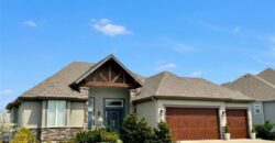 5745 Barn Hill Road, Parkville, MO 64152