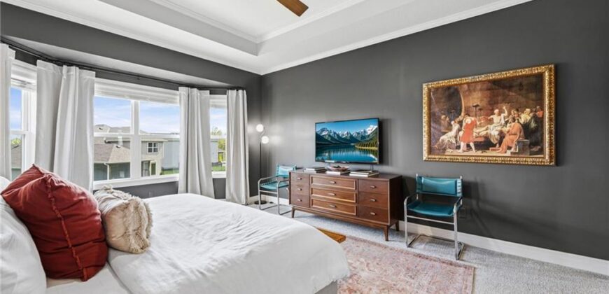 5745 Barn Hill Road, Parkville, MO 64152