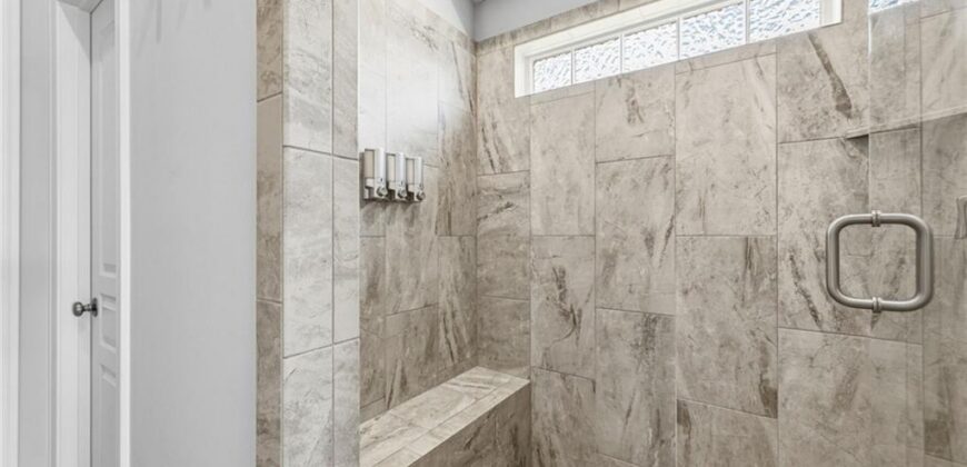 5745 Barn Hill Road, Parkville, MO 64152